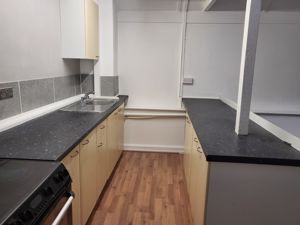 Photo 19- click for photo gallery